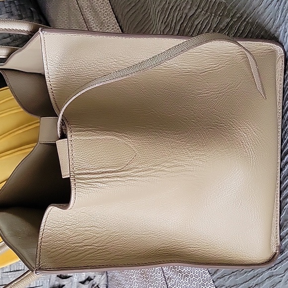 Celine Medium Phantom Beige/Tan Leather Tote - Picture 3 of 11
